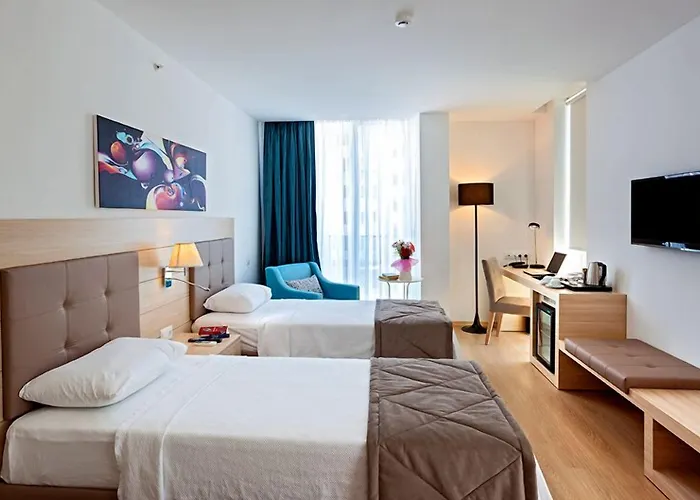 The & 3* Antalya