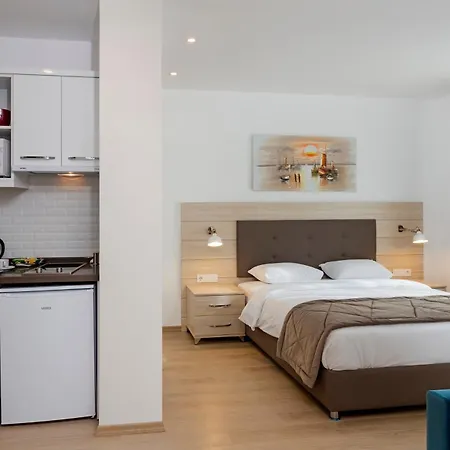 The & Aparthotel 4*