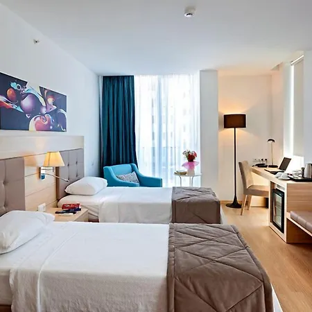 The & 3* Antalya
